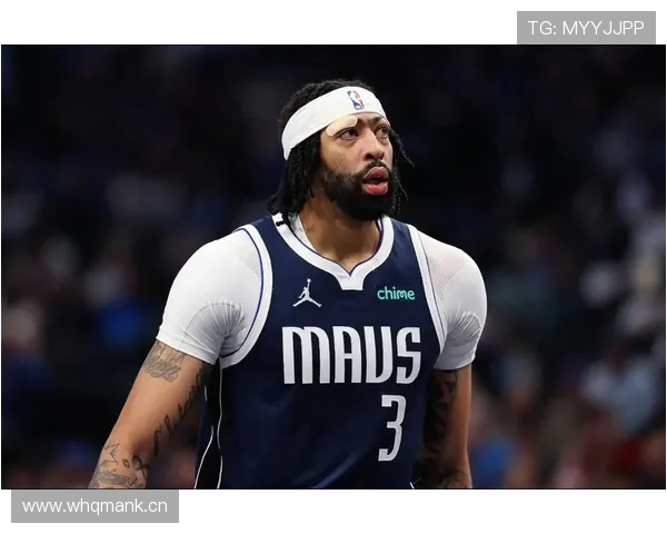 刷到安东尼·戴维斯机场照，行李箱那牌子能买我家车，隔壁老王心态炸裂